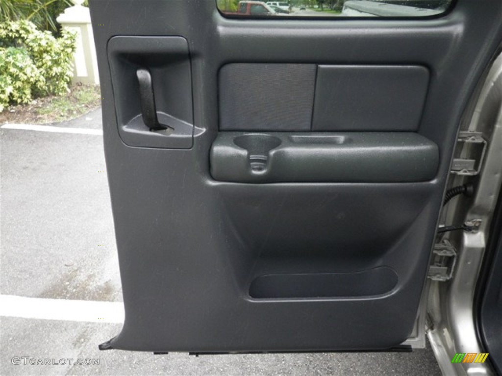 2002 Silverado 3500 LS Extended Cab 4x4 Dually - Light Pewter Metallic / Graphite photo #22