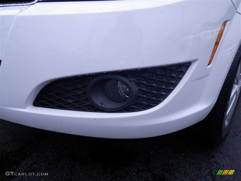 2008 Astra XR Sedan - Arctic White / Charcoal photo #9