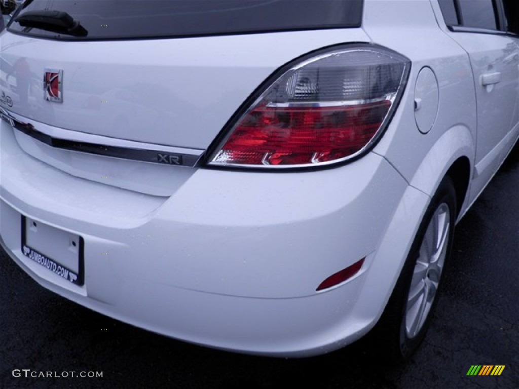 2008 Astra XR Sedan - Arctic White / Charcoal photo #19