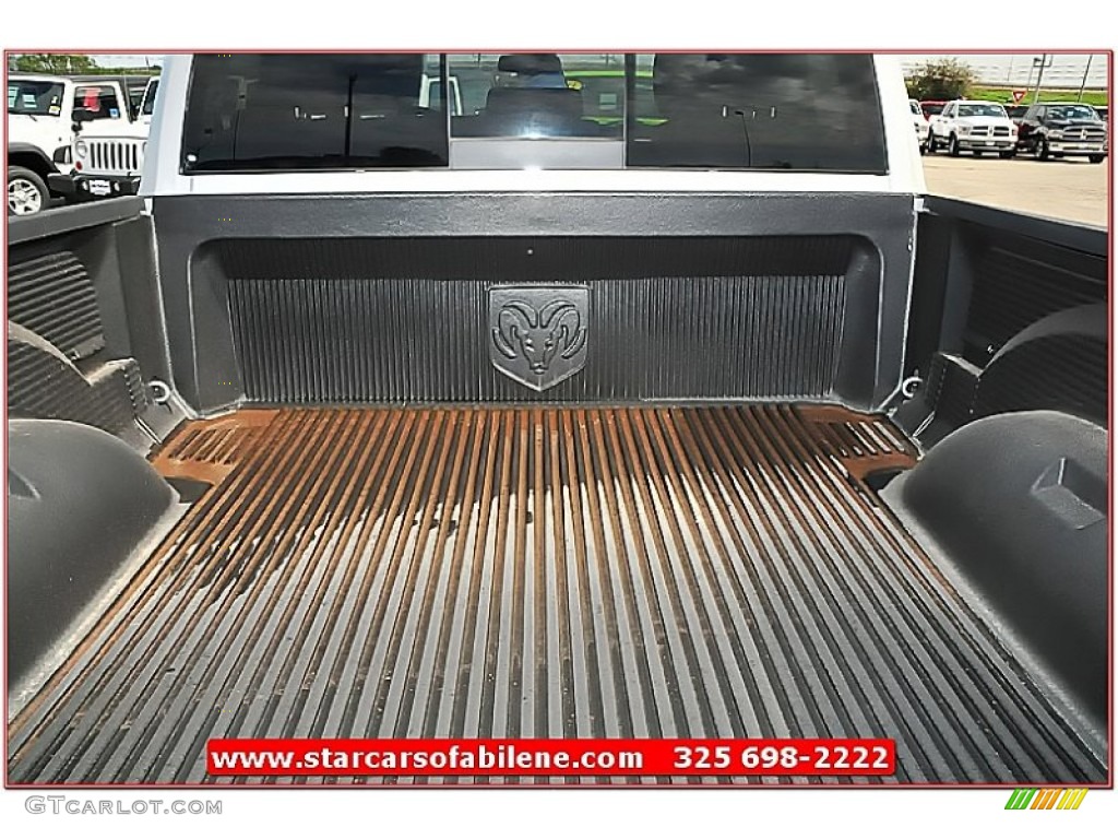 2012 Ram 1500 Lone Star Quad Cab 4x4 - Bright Silver Metallic / Dark Slate Gray/Medium Graystone photo #8