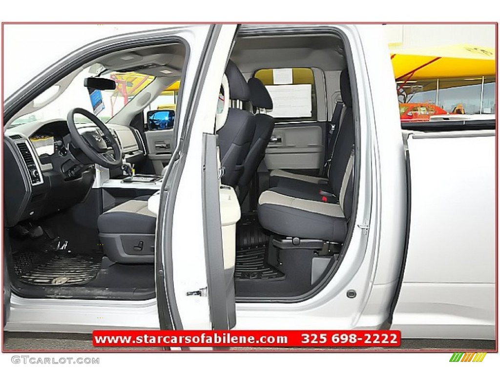 2012 Ram 1500 Lone Star Quad Cab 4x4 - Bright Silver Metallic / Dark Slate Gray/Medium Graystone photo #22