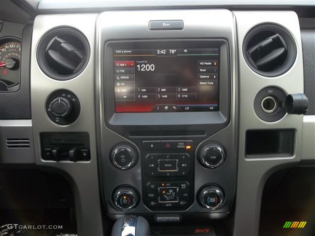 2013 Ford F150 SVT Raptor SuperCrew 4x4 Controls Photo #72854085