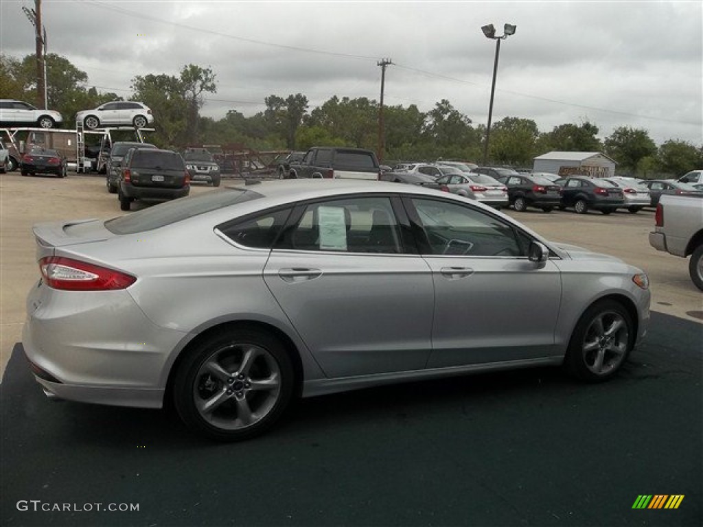 2013 Fusion SE 1.6 EcoBoost - Ingot Silver Metallic / SE Appearance Package Charcoal Black/Red Stitching photo #11