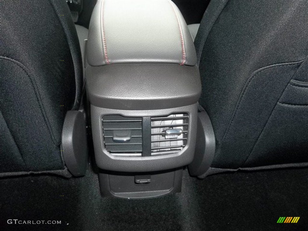 2013 Fusion SE 1.6 EcoBoost - Ingot Silver Metallic / SE Appearance Package Charcoal Black/Red Stitching photo #40