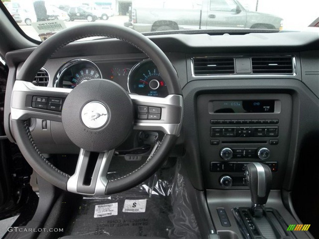 2013 Mustang V6 Coupe - Black / Charcoal Black photo #37