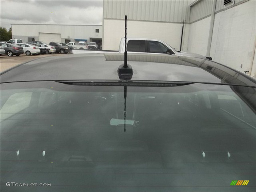 2013 Fusion Titanium - Tuxedo Black Metallic / Charcoal Black photo #9