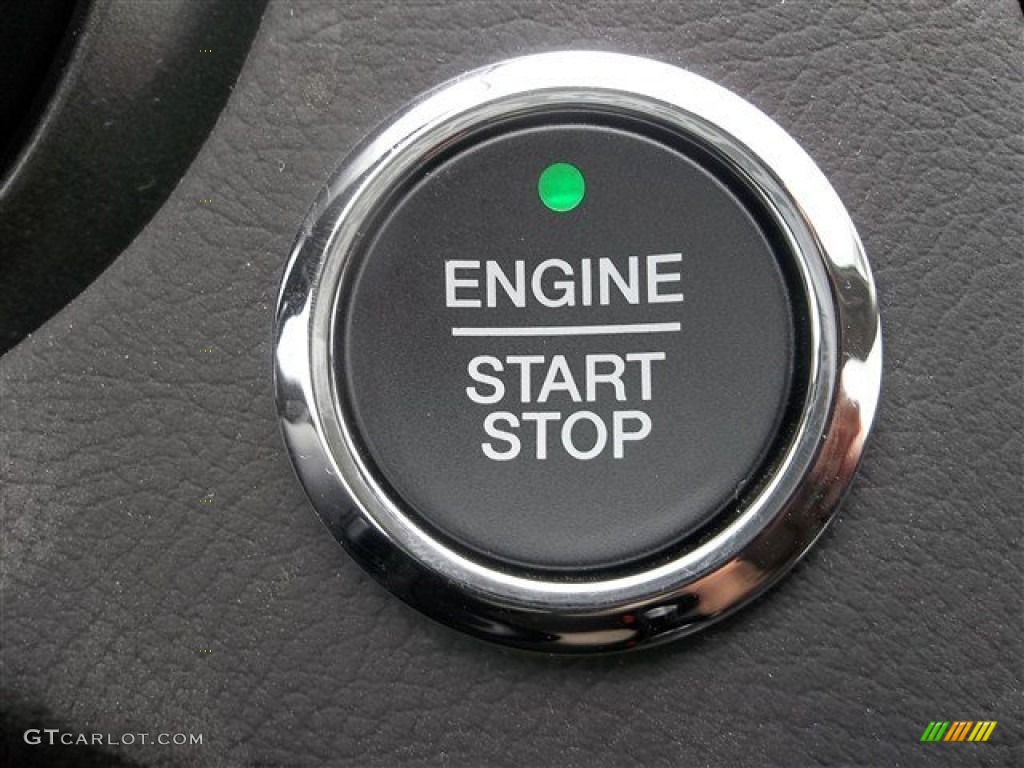 2013 Fusion Titanium - Tuxedo Black Metallic / Charcoal Black photo #52