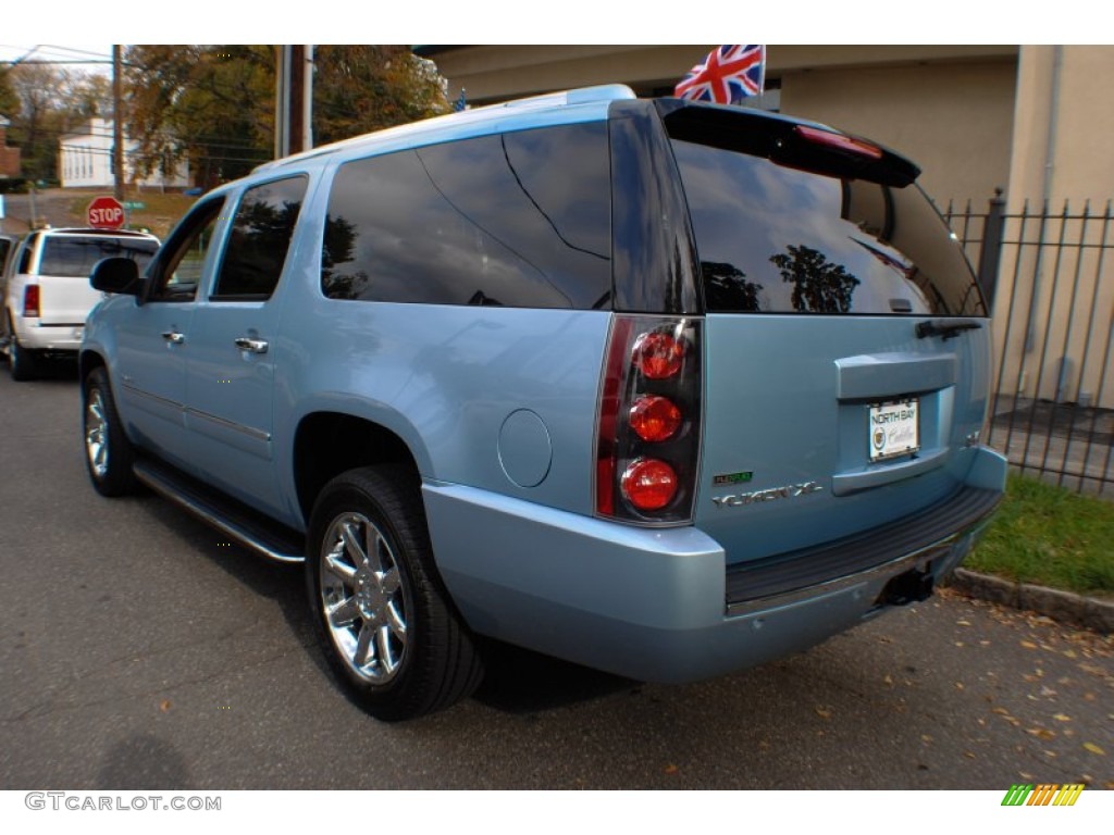 2011 Yukon XL Denali AWD - Ice Blue Metallic / Cocoa/Light Cashmere photo #4