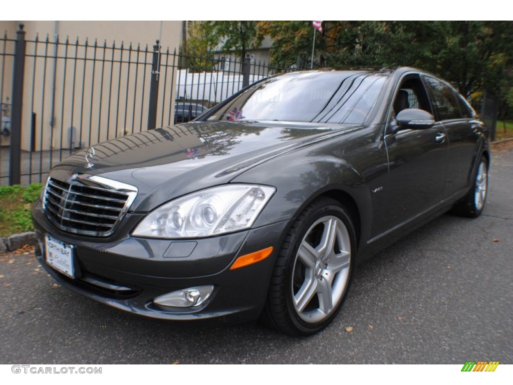 designo Graphite Metallic Mercedes-Benz S