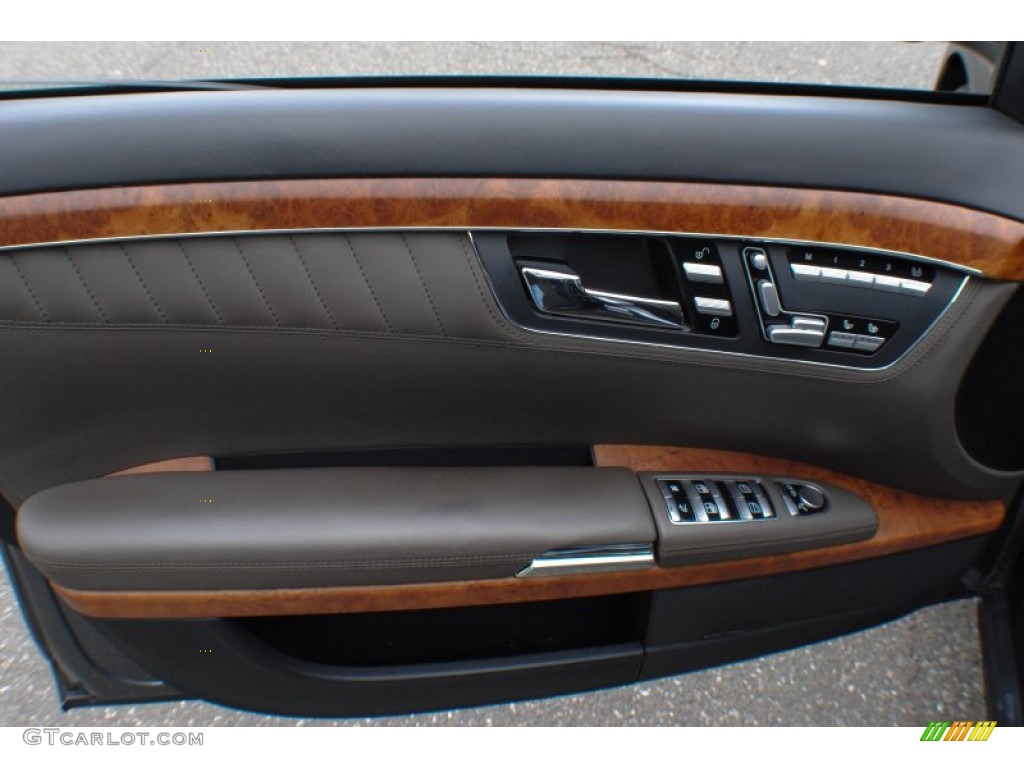 2007 Mercedes-Benz S 600 Sedan designo Corteccia Grey Door Panel Photo #72858789