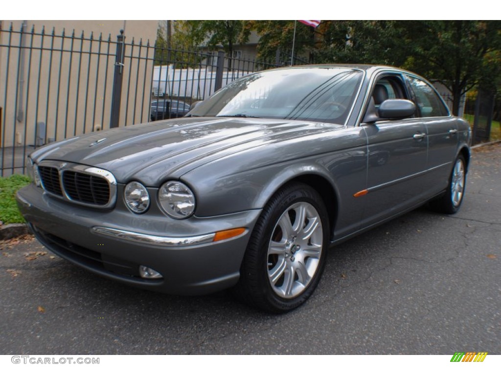 2004 XJ XJ8 - Quartz Metallic / Dove photo #1