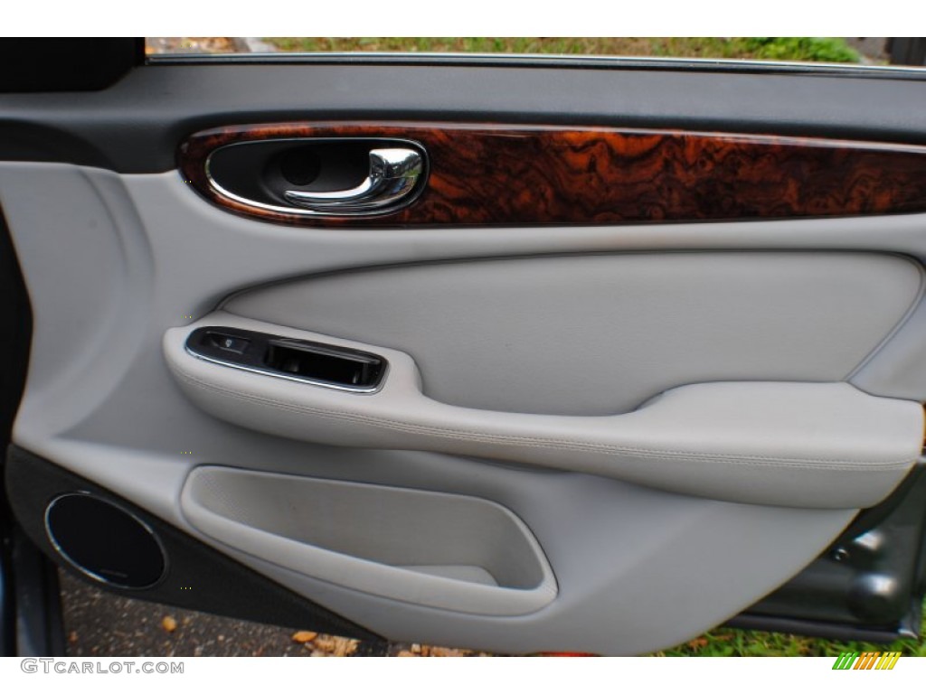 2004 Jaguar XJ XJ8 Dove Door Panel Photo #72858849