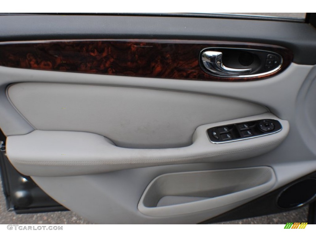 2004 Jaguar XJ XJ8 Dove Door Panel Photo #72858882