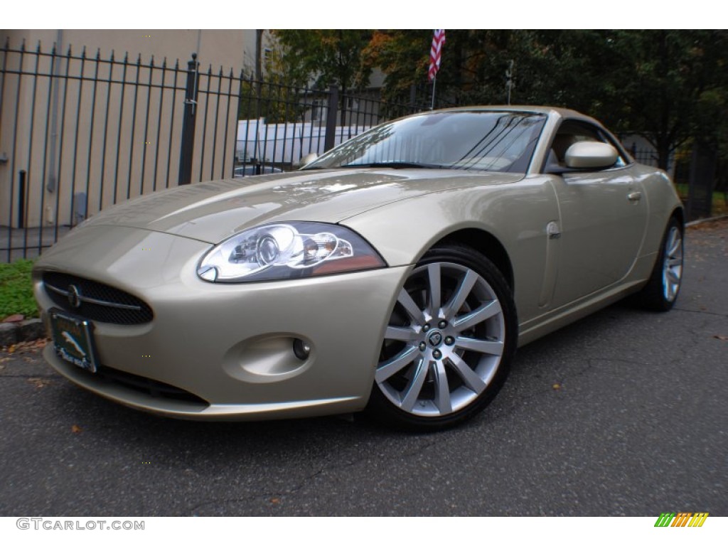 2007 XK XK8 Convertible - Winter Gold Metallic / Caramel photo #1