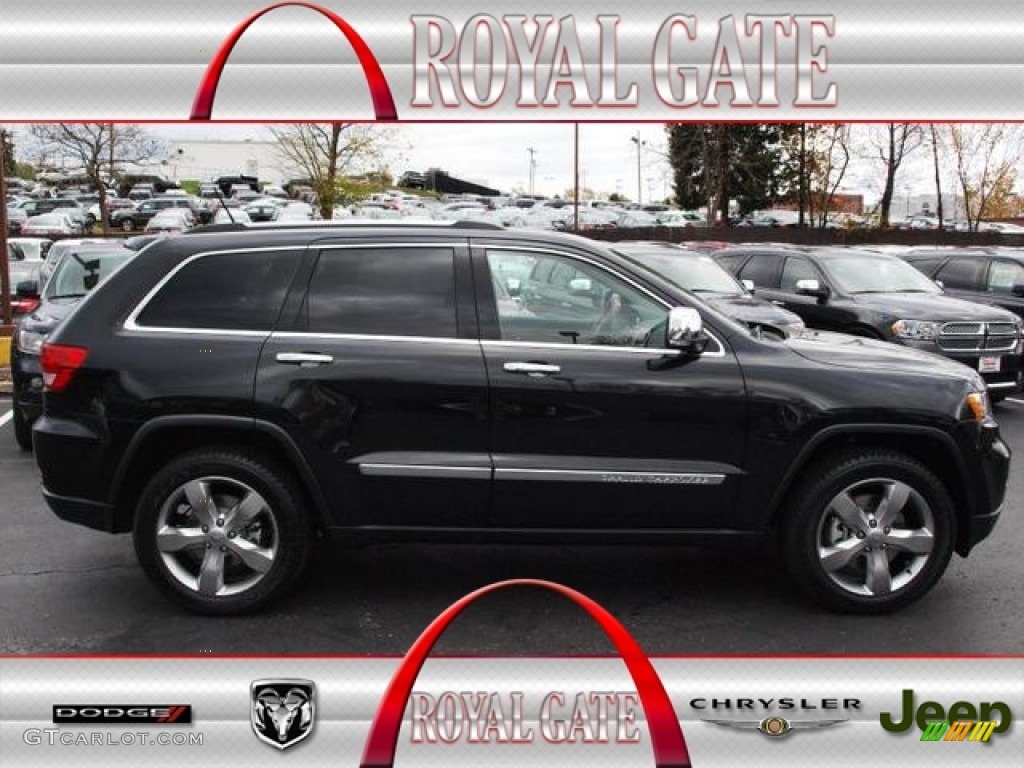 2013 Grand Cherokee Overland 4x4 - Brilliant Black Crystal Pearl / Black photo #1