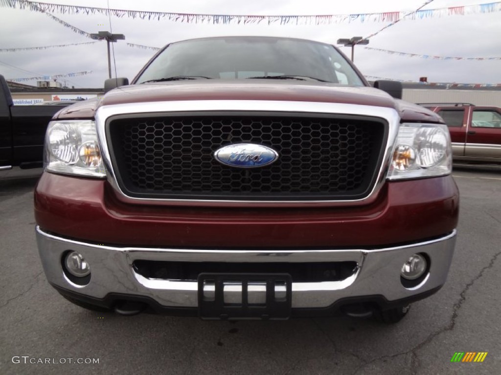 2006 F150 XLT SuperCrew 4x4 - Dark Toreador Red Metallic / Tan photo #2