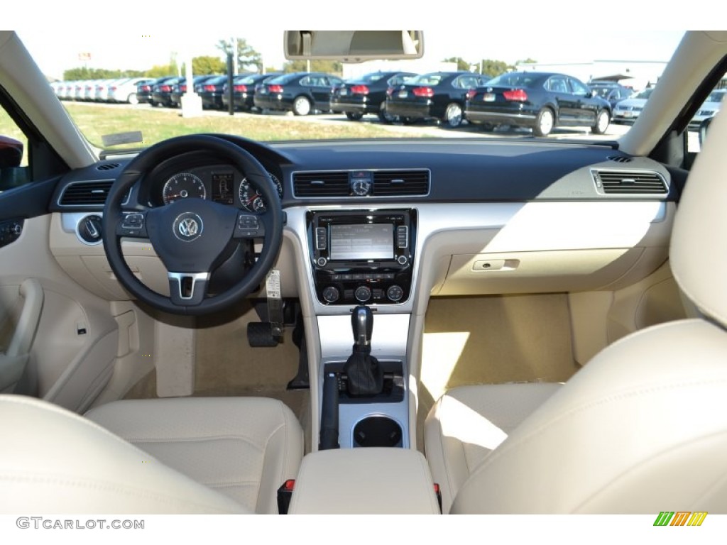 2013 Passat 2.5L SE - Opera Red Metallic / Cornsilk Beige photo #5