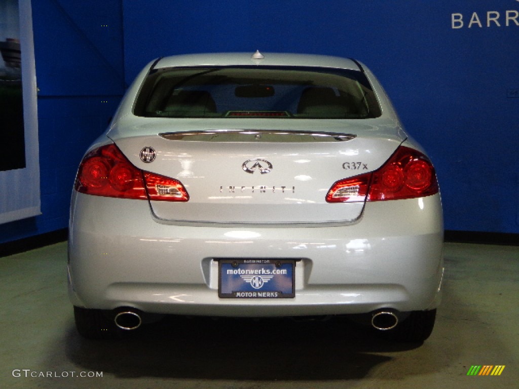 2009 G 37 x Sedan - Liquid Platinum / Graphite photo #7