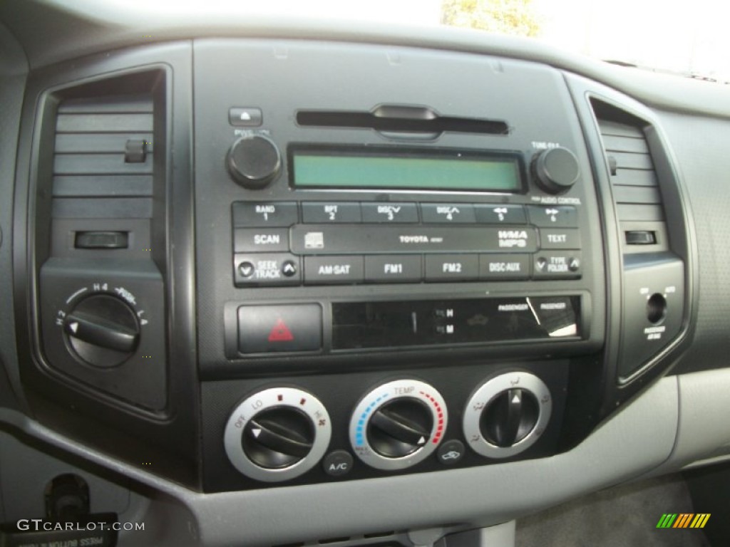 2009 Toyota Tacoma V6 Access Cab 4x4 Controls Photo #72866115