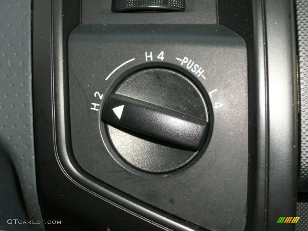 2009 Toyota Tacoma V6 Access Cab 4x4 Controls Photos