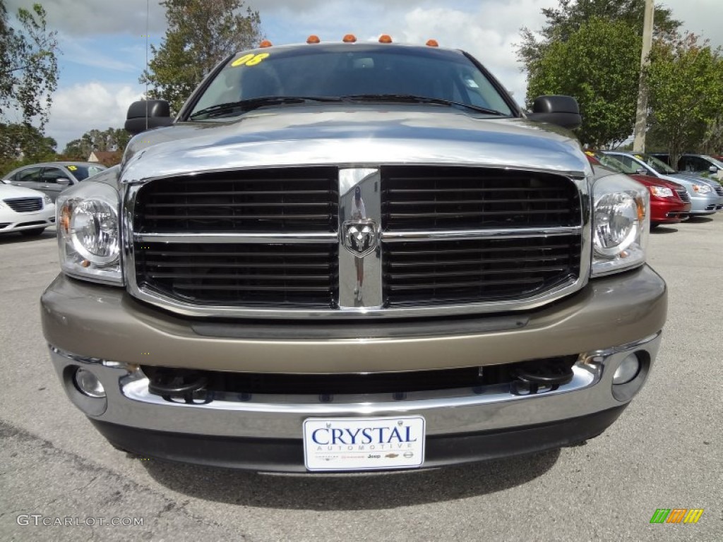 2008 Ram 3500 SLT Mega Cab 4x4 Dually - Light Khaki Metallic / Khaki photo #13