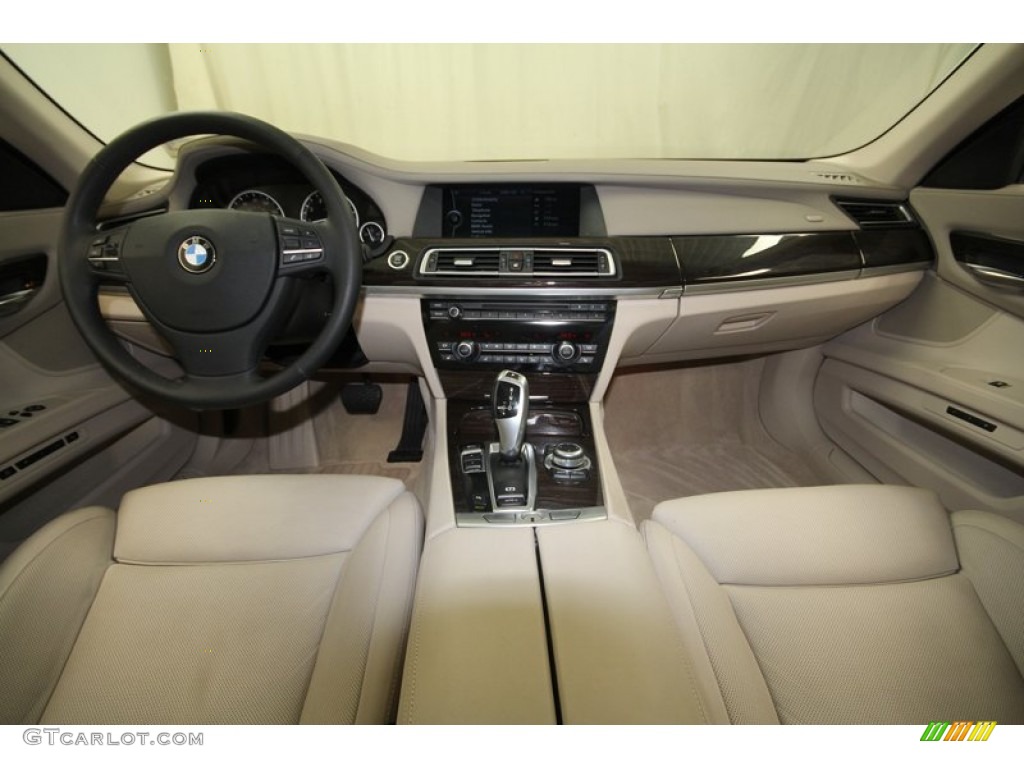 2009 BMW 7 Series 750i Sedan Oyster Nappa Leather Dashboard Photo #72868260