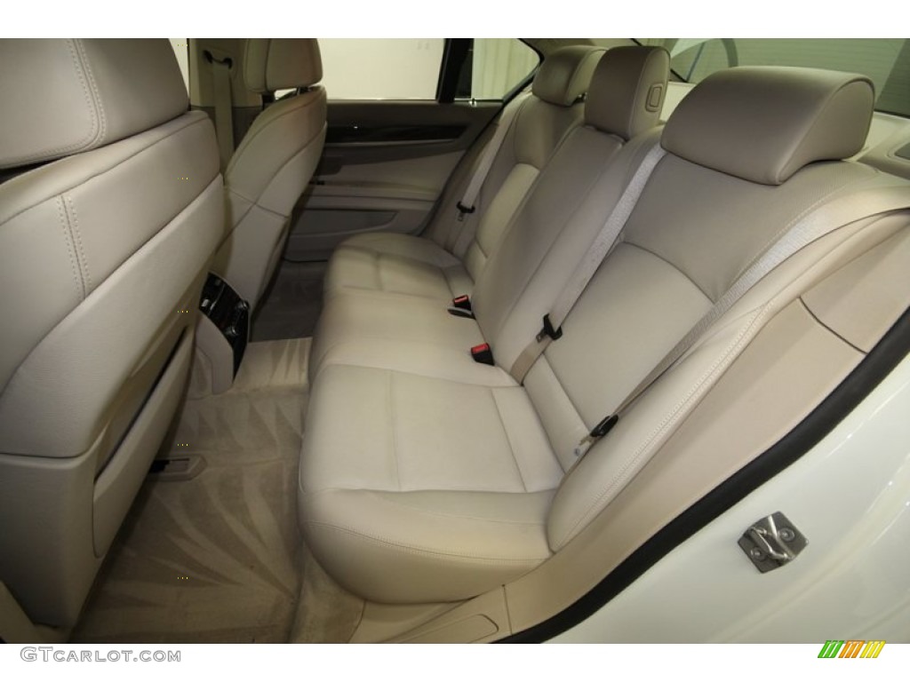 2009 BMW 7 Series 750i Sedan Rear Seat Photo #72868487