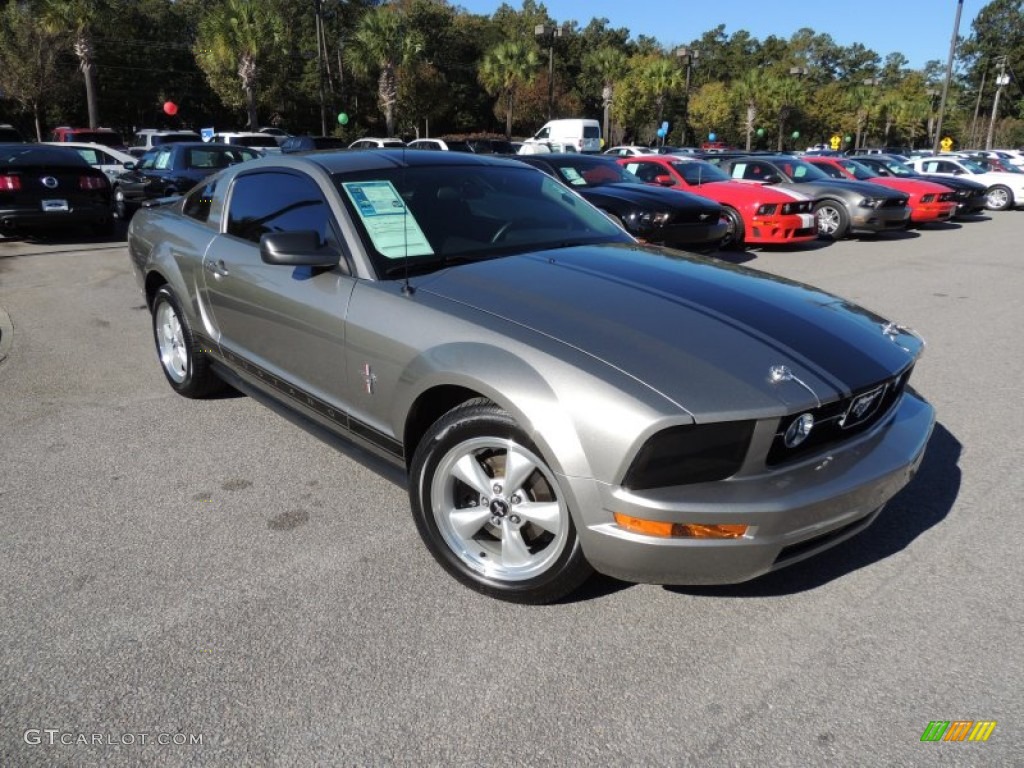 2008 Mustang V6 Premium Coupe - Vapor Silver Metallic / Dark Charcoal photo #1