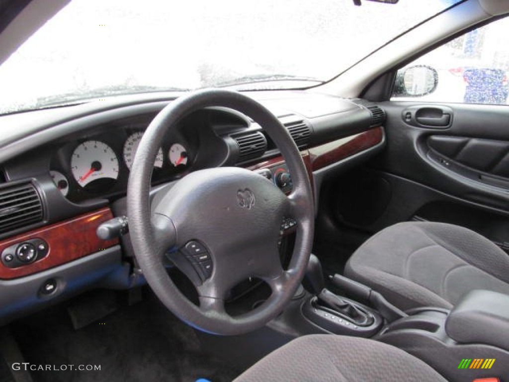Dark Slate Gray Interior 2001 Dodge Stratus SE Sedan Photo #72870159