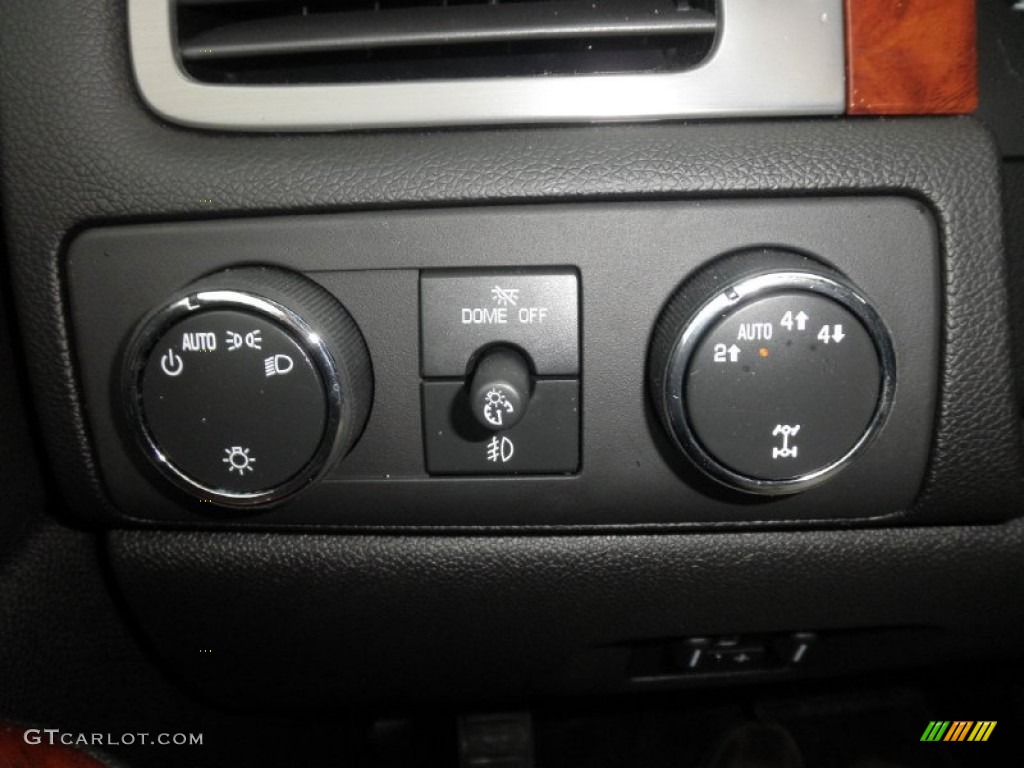 2013 GMC Yukon XL SLT 4x4 Controls Photo #72873019