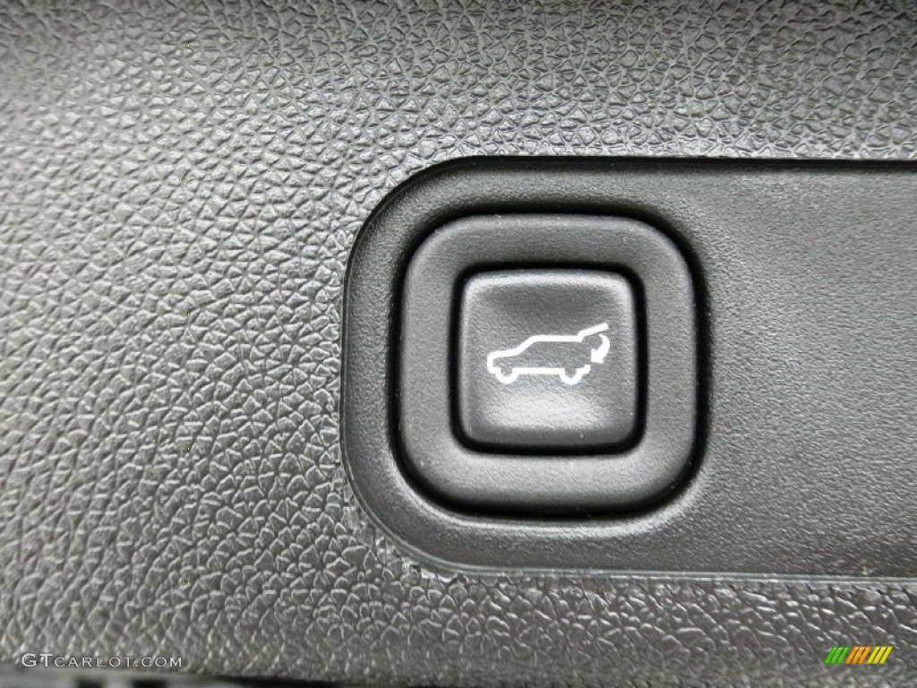 2013 GMC Yukon XL SLT 4x4 Controls Photo #72873298