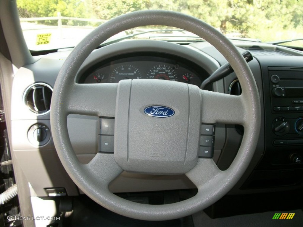 2006 Ford F150 XLT SuperCrew 4x4 Medium/Dark Flint Steering Wheel Photo #72873780