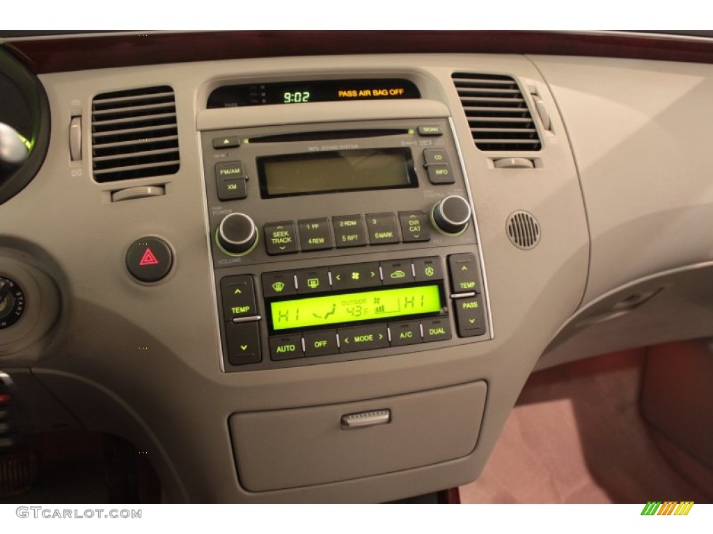 2007 Hyundai Azera GLS Controls Photo #72873906