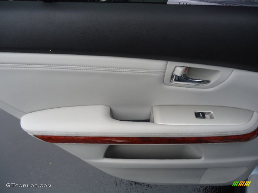 2007 Lexus RX 350 AWD Light Gray Door Panel Photo #72873986