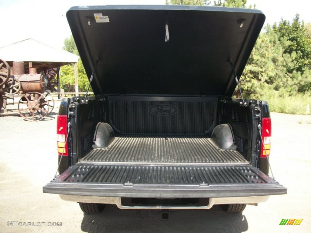 2006 F150 XLT SuperCrew 4x4 - Black / Medium/Dark Flint photo #28