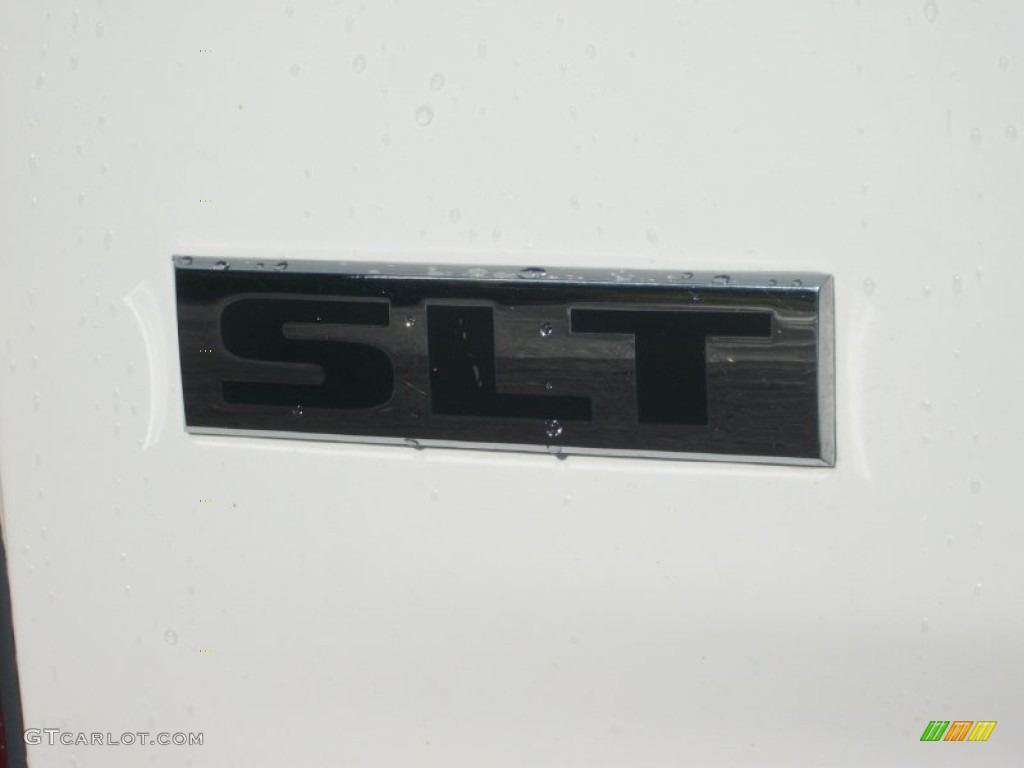 2012 Ram 1500 SLT Quad Cab 4x4 - Bright White / Dark Slate Gray/Medium Graystone photo #33
