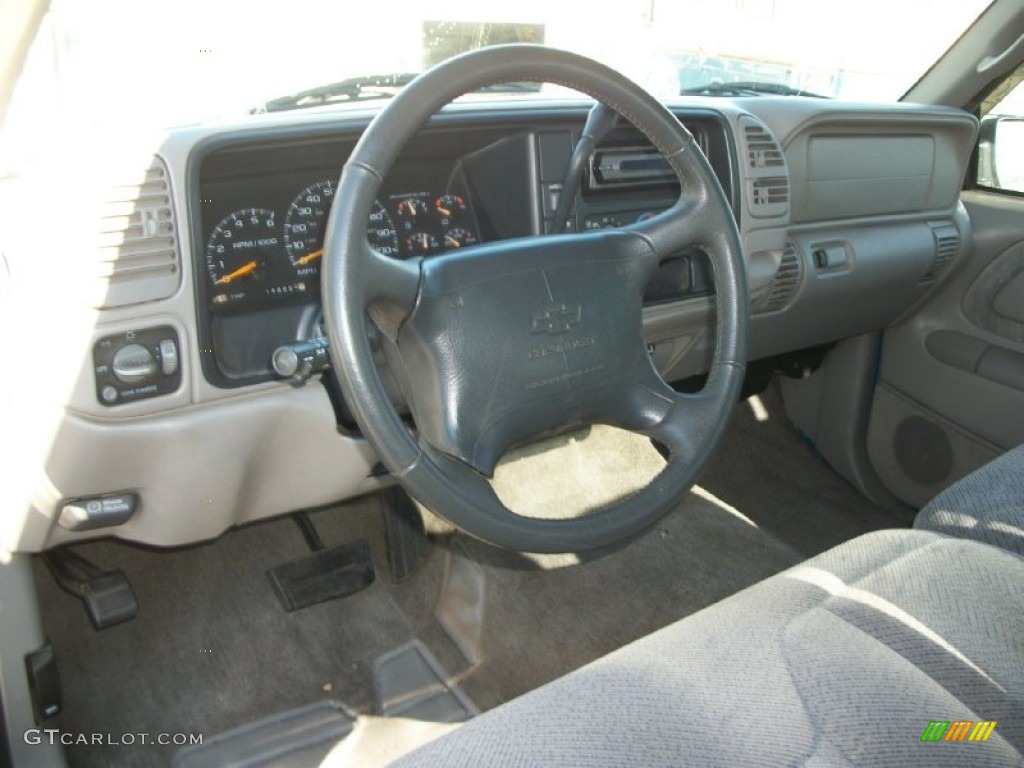 1997 Chevrolet C/K K1500 Extended Cab 4x4 Medium Dark Pewter Dashboard Photo #72876422