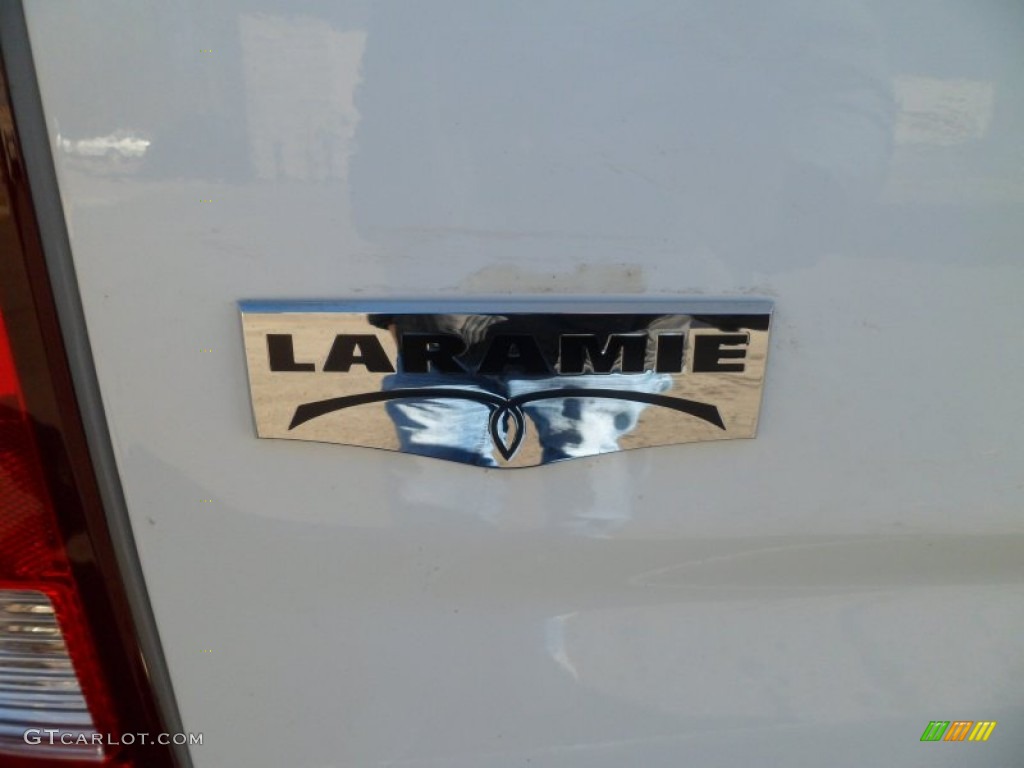 2010 Ram 1500 Laramie Quad Cab 4x4 - Stone White / Dark Slate Gray photo #11