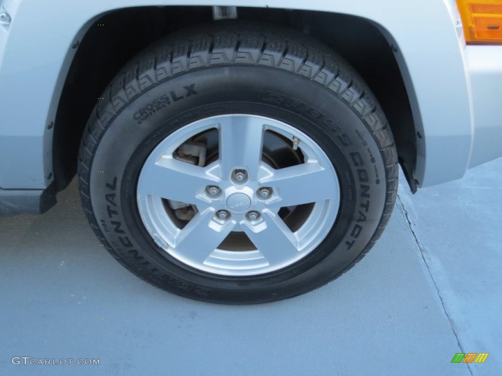2006 Jeep Commander Limited Wheel Photo #72881555