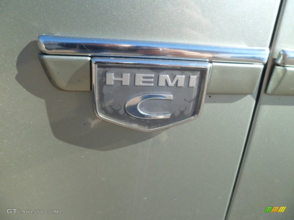 2005 300 C HEMI - Satin Jade Pearl / Dark Slate Gray/Light Graystone photo #10