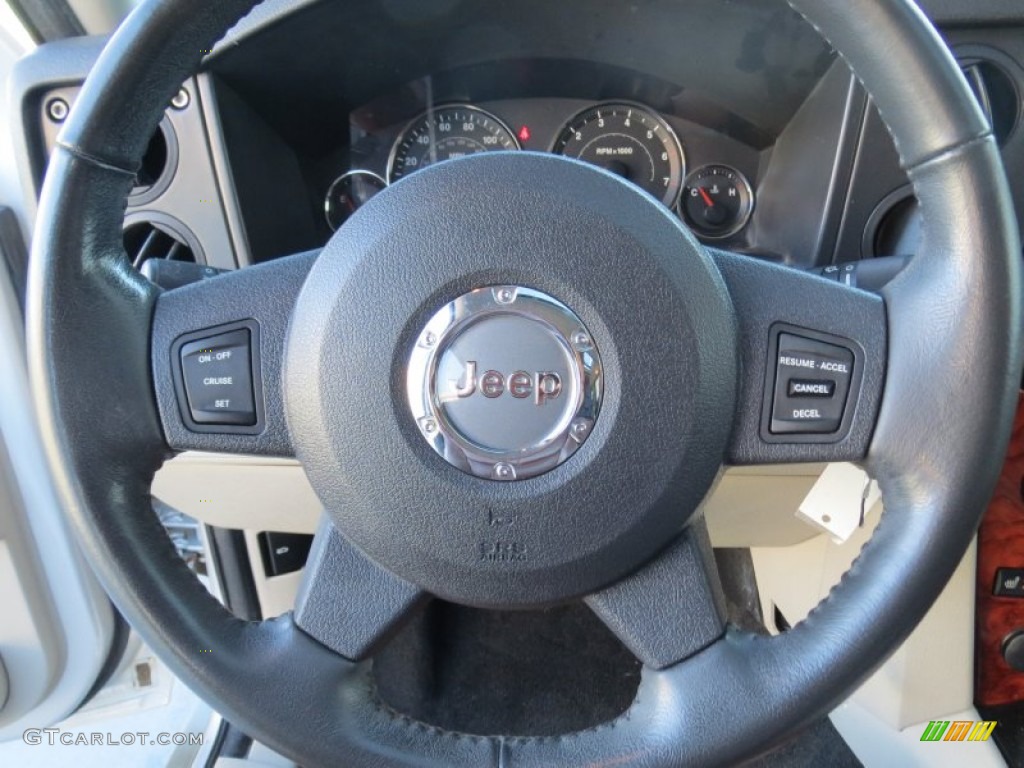 2006 Jeep Commander Limited Steering Wheel Photos