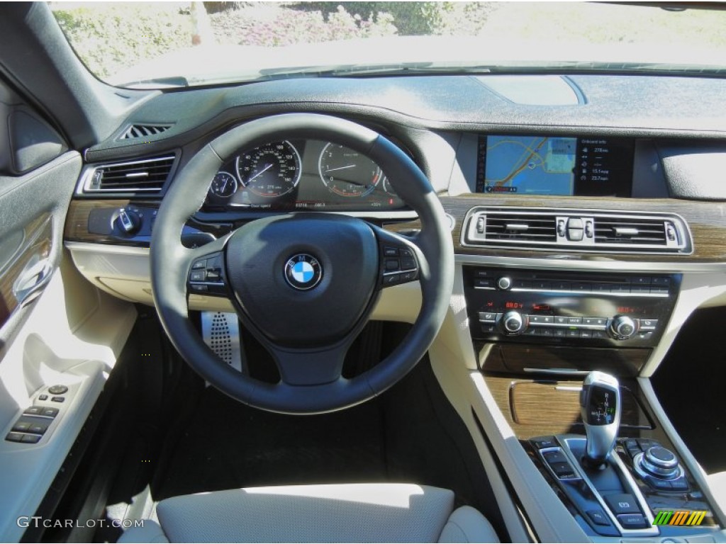 2012 BMW 7 Series 750i Sedan Oyster/Black Dashboard Photo #72883995