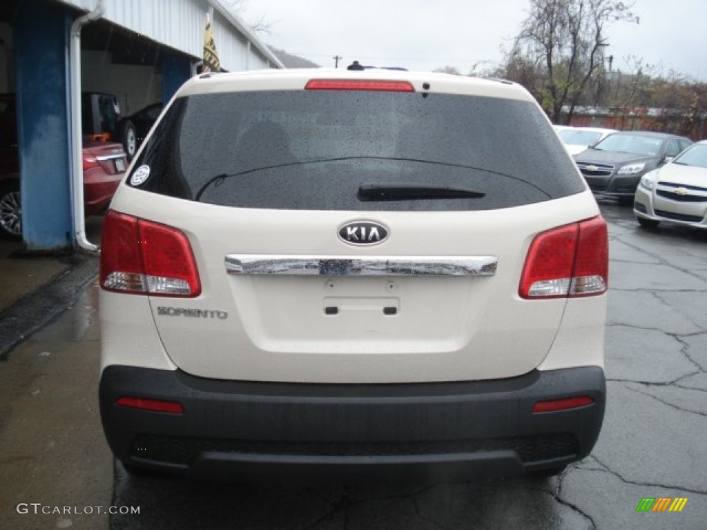 2011 Sorento LX AWD - White Sand Beige / Beige photo #7