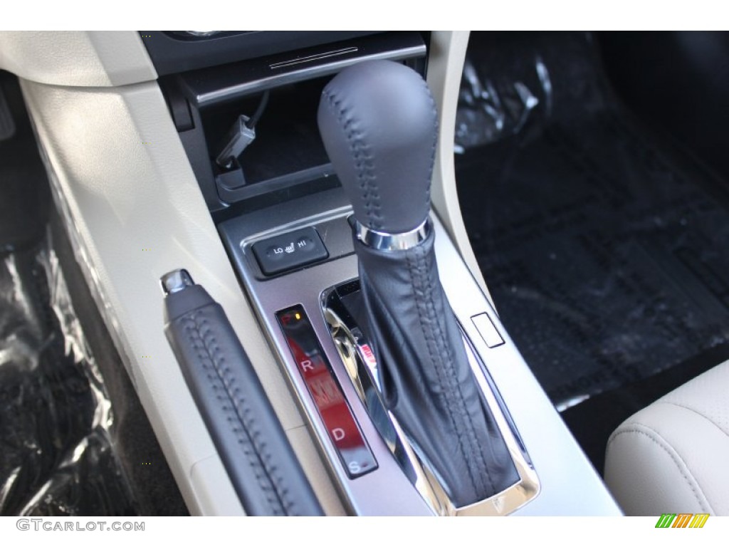 2013 Acura ILX 1.5L Hybrid Technology Transmission Photos