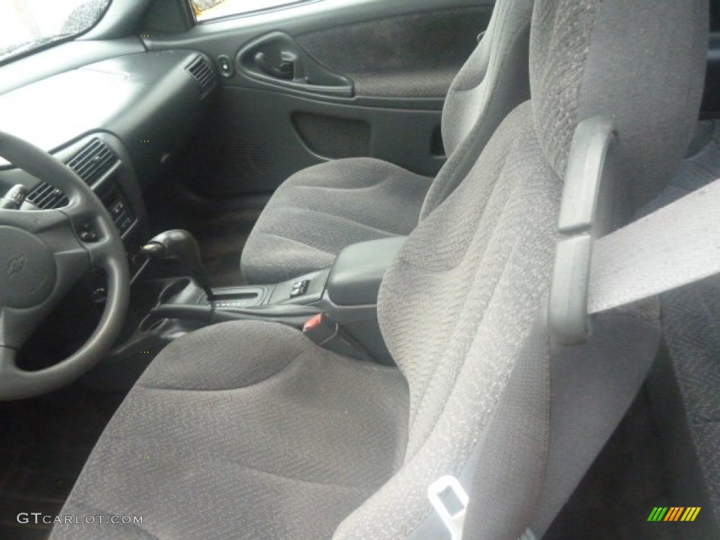 2003 Cavalier LS Sport Coupe - Yellow / Graphite Gray photo #7