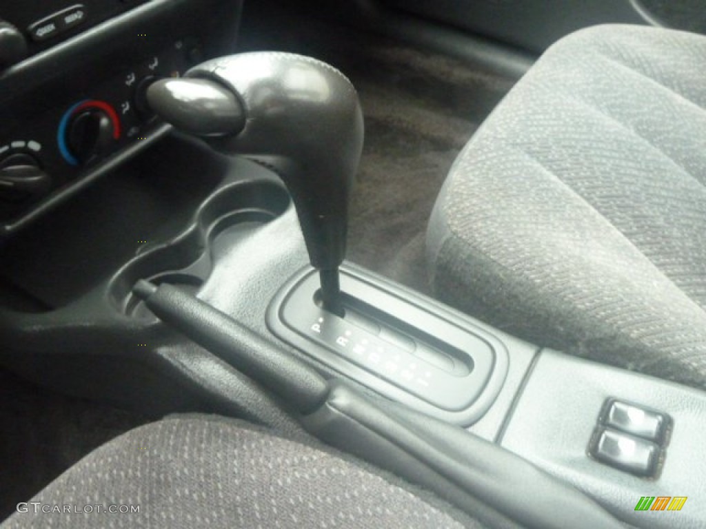 2003 Cavalier LS Sport Coupe - Yellow / Graphite Gray photo #12