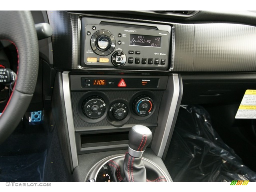 2013 Scion FR-S Sport Coupe Controls Photo #72898278