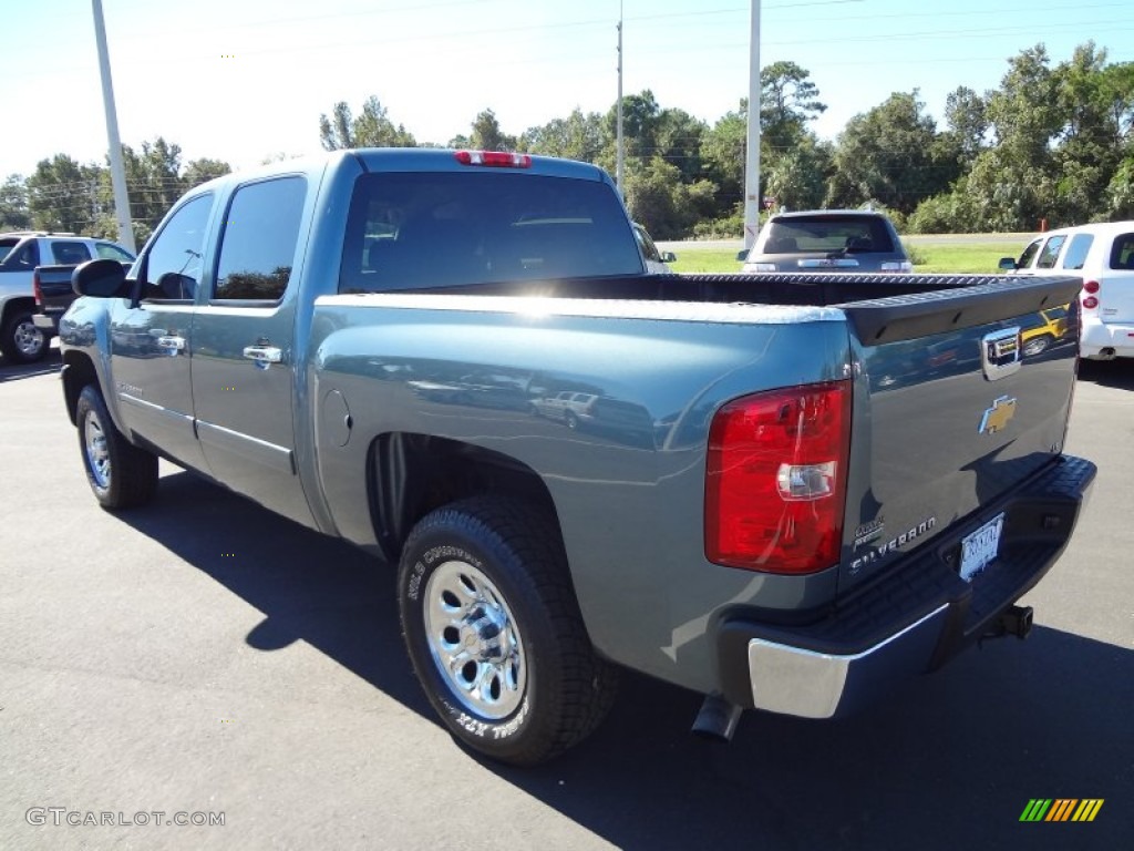 2011 Silverado 1500 LS Crew Cab - Blue Granite Metallic / Dark Titanium photo #3