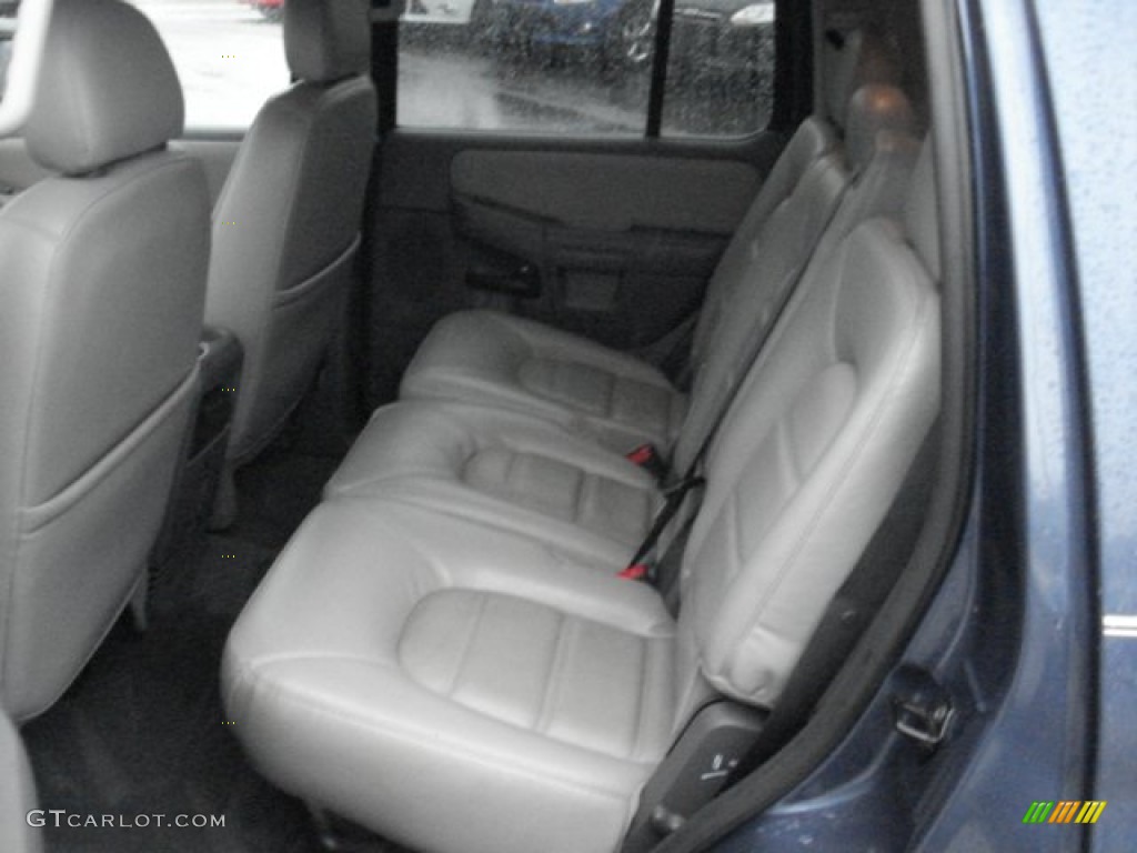 2005 Explorer XLT 4x4 - Medium Wedgewood Blue Metallic / Graphite photo #10