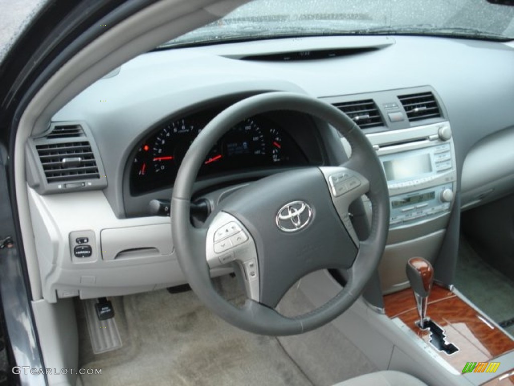 2009 Camry XLE - Magnetic Gray Metallic / Ash photo #10